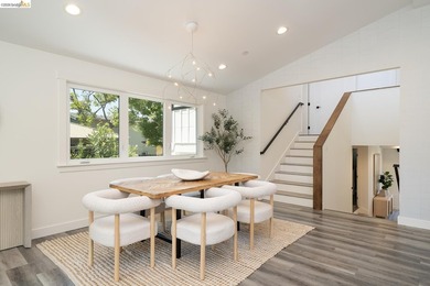 Transparent Pricing! Fully renovated from foundation to roof - photo 15