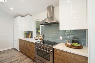 Transparent Pricing! Fully renovated from foundation to roof - photo 19