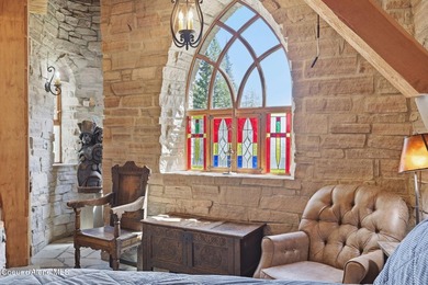 2 magnificent, medieval-style castles are now on the market - photo 24