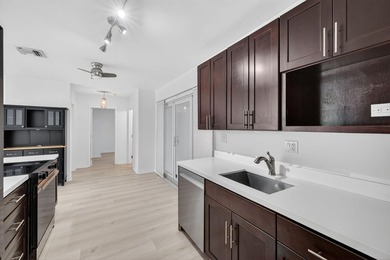 Remodeled 3/3 in the heart of Fat Village & Sears Town - photo 27