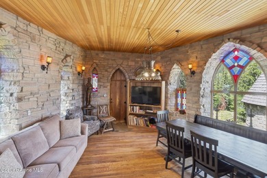 2 magnificent, medieval-style castles are now on the market - photo 35