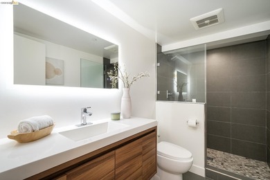 Transparent Pricing! Fully renovated from foundation to roof - photo 38
