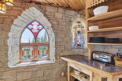 2 magnificent, medieval-style castles are now on the market - photo 39