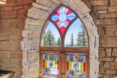 2 magnificent, medieval-style castles are now on the market - photo 41