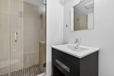 Remodeled 3/3 in the heart of Fat Village & Sears Town - photo 41