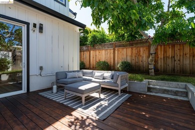 Transparent Pricing! Fully renovated from foundation to roof - photo 46