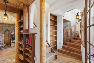 2 magnificent, medieval-style castles are now on the market - photo 46