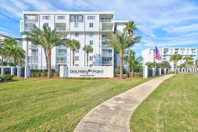 Wake up to shimmering harbor views and effortless coastal - photo 47