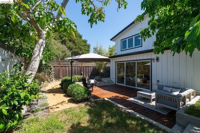Transparent Pricing! Fully renovated from foundation to roof - photo 49