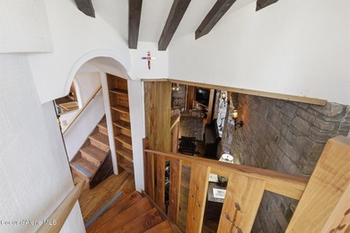 2 magnificent, medieval-style castles are now on the market - photo 49