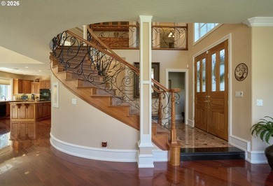 Experience the elegance of Western European design and custom - photo 4