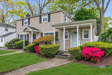 Warm and inviting Colonial offering oversized rooms, 3 bedrooms - photo 22