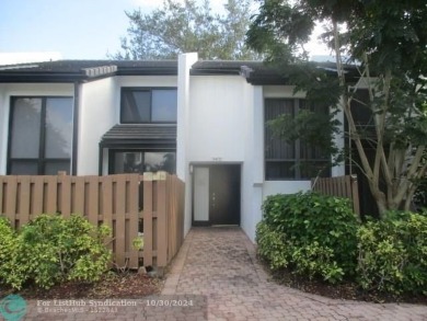 (private lake, pond, creek) Condo For Sale in Boca Raton Florida