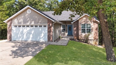 Lake Home For Sale in Four Seasons, Missouri