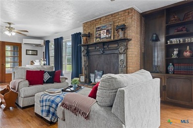 Secluded at Salado's western edge, this lakeside property is a - photo 6
