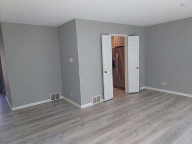 IMMEDIATE OCCUPANCY! Fantastic private 'Resort' Views from this - photo 10