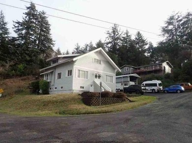 Coos Bay Home For Sale in Coos Bay Oregon