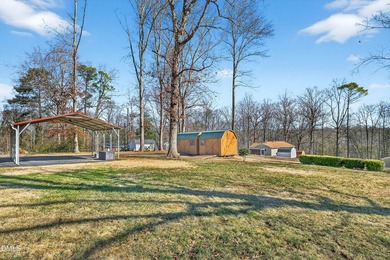 At almost 2,700 sq. ft, this large BEAUTIFULLY REMODELED - photo 33