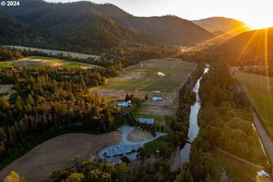 Welcome to Red Lily Vineyards, one of the most acclaimed - photo 35