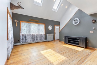 Well maintained 3-bedroom, 2-bath contemporary Cape nestled on - photo 10