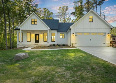 Lake Home For Sale in Sparta, Georgia