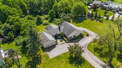 Experience the best of one-floor living in this expansive - photo 3