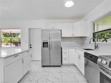 This charming property offers a cozy and inviting living space - photo 11
