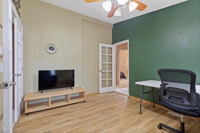 Please take a look at this beautifully maintained 2007 mfg home - photo 14
