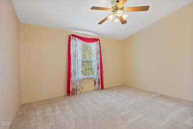 Please take a look at this beautifully maintained 2007 mfg home - photo 26