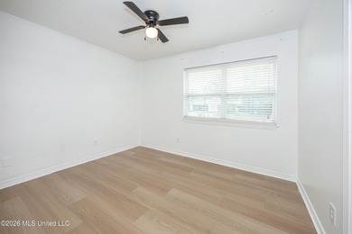 Located in Ocean Springs' desirable Golf Cart District, this - photo 27