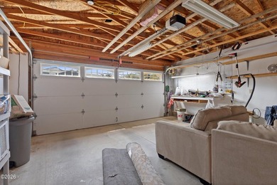Please take a look at this beautifully maintained 2007 mfg home - photo 30