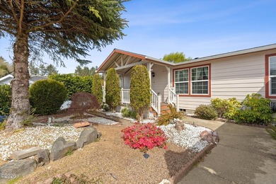 Please take a look at this beautifully maintained 2007 mfg home - photo 38