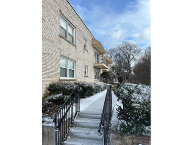 Lake Michigan - Lake County Condo For Sale in Highland Park Illinois
