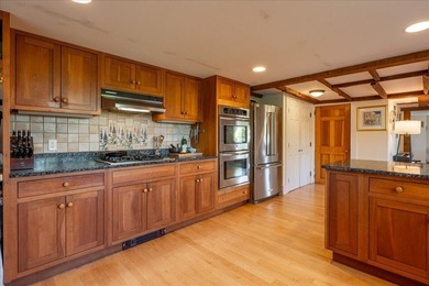 Welcome to a home where family memories are waiting to be made - photo 8