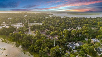Located in the heart of downtown Beaufort, SC, 2 Creeks End Lane - photo 20