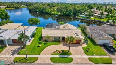 (private lake, pond, creek) Home For Sale in Boca Raton Florida