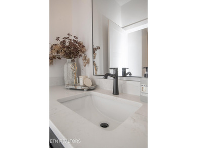 BUILDER OFFERING $10,000 in concessions for buyer expenses or - photo 27