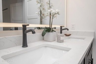 BUILDER OFFERING $10,000 in concessions for buyer expenses or - photo 30