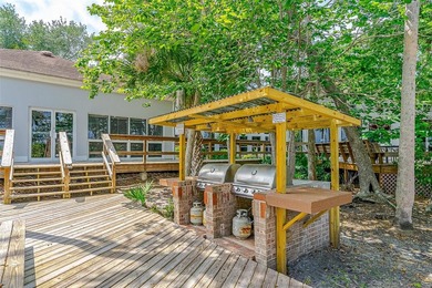 One or more photo(s) has been virtually staged. Florida living - photo 39