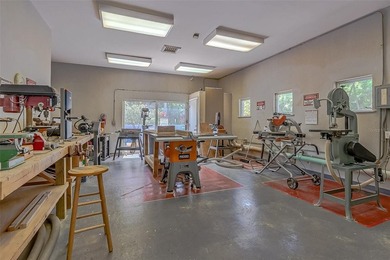 One or more photo(s) has been virtually staged. Florida living - photo 49