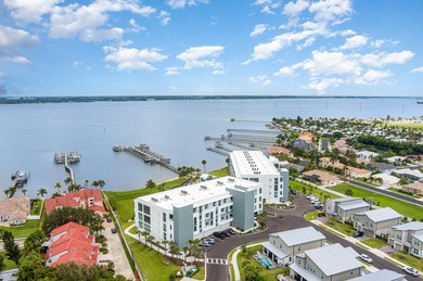 Seller motivated! Discover elevated ocean-to-river luxury- - photo 4
