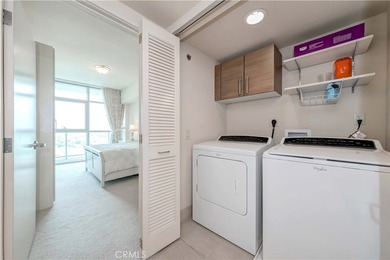 Stunning 15th floor with amazing city lights and mountain views - photo 18