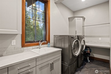 Offered at just $570 per square foot, this is one of the best - photo 27
