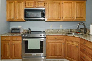 Contact Liz Marcella. Immaculate 3-Bedroom Condo with Panoramic - photo 6
