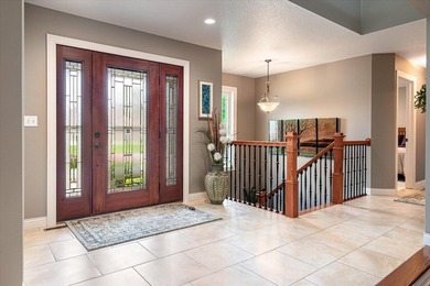 Beautifully maintained waterfront home where pride of ownership - photo 5