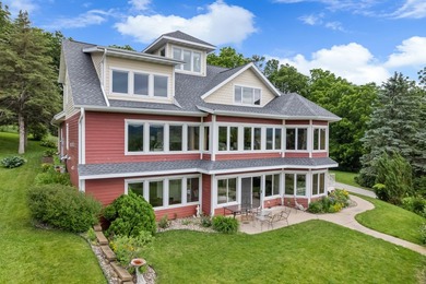 (private lake, pond, creek) Home For Sale in Trempealeau Wisconsin