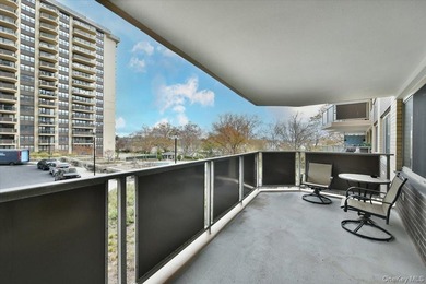 Resort-style living awaits at the luxury WaterEdge Towers! - photo 15