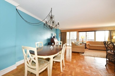 Resort-style living awaits at the luxury WaterEdge Towers! - photo 16