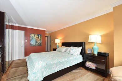 Resort-style living awaits at the luxury WaterEdge Towers! - photo 22