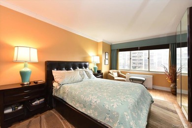Resort-style living awaits at the luxury WaterEdge Towers! - photo 23